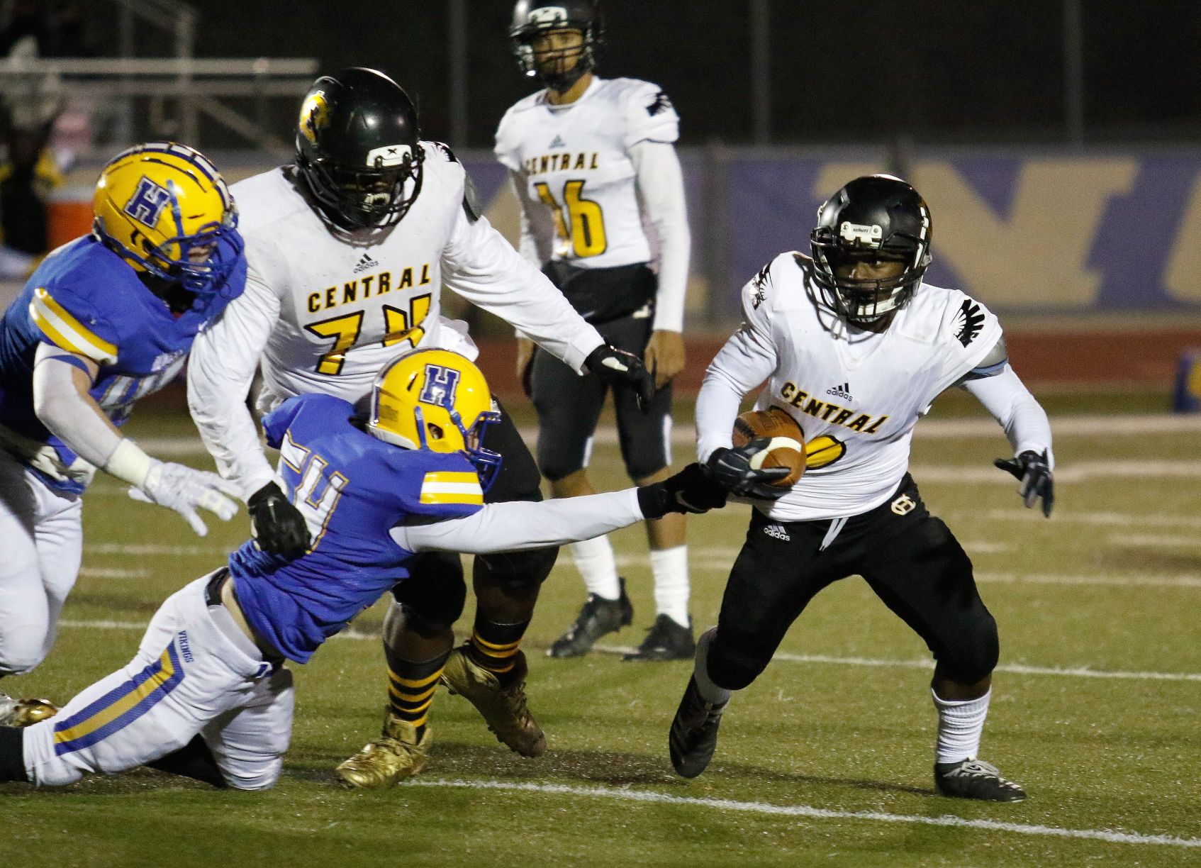 Hazelwood Central at Francis Howell Football